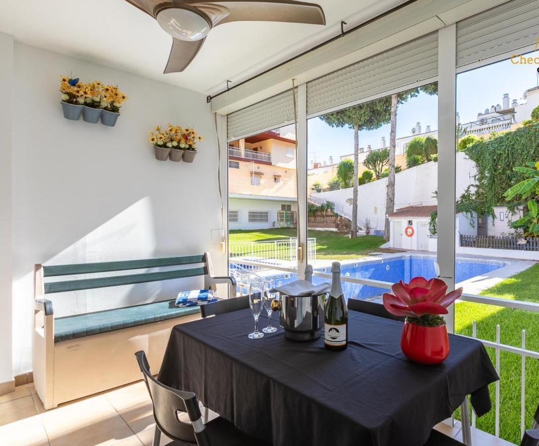 Apartamento El Oasis Vip-טורמולינוס מראה חיצוני תמונה